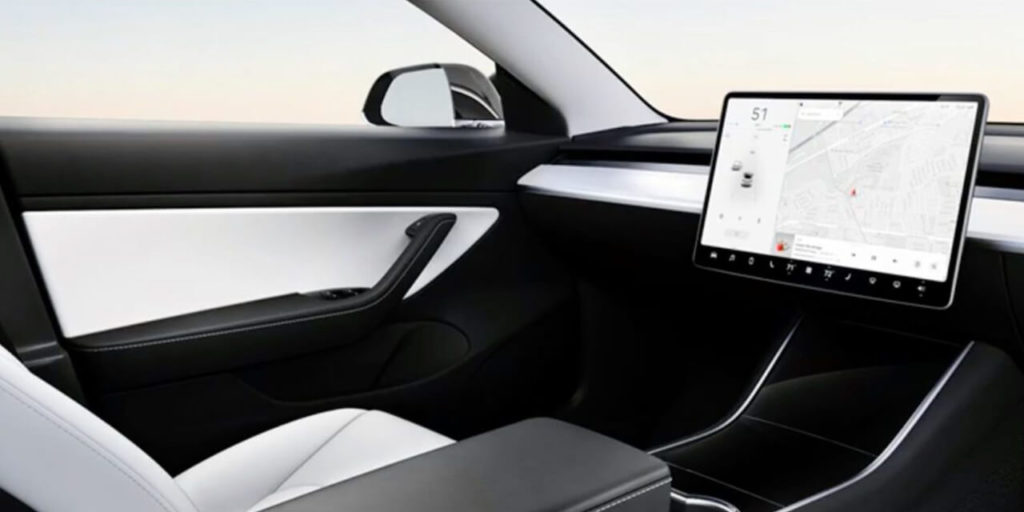 Tesla-with-no-steering-wheel