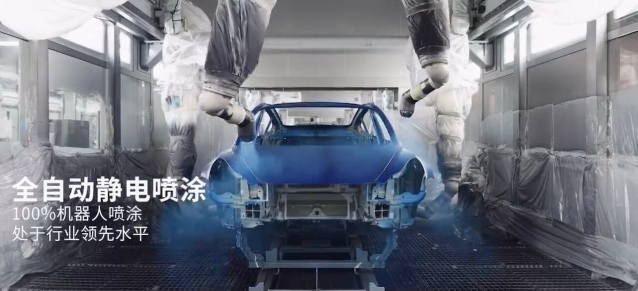 テスラ ギガ上海の自動塗装工場の貴重な様子を公開