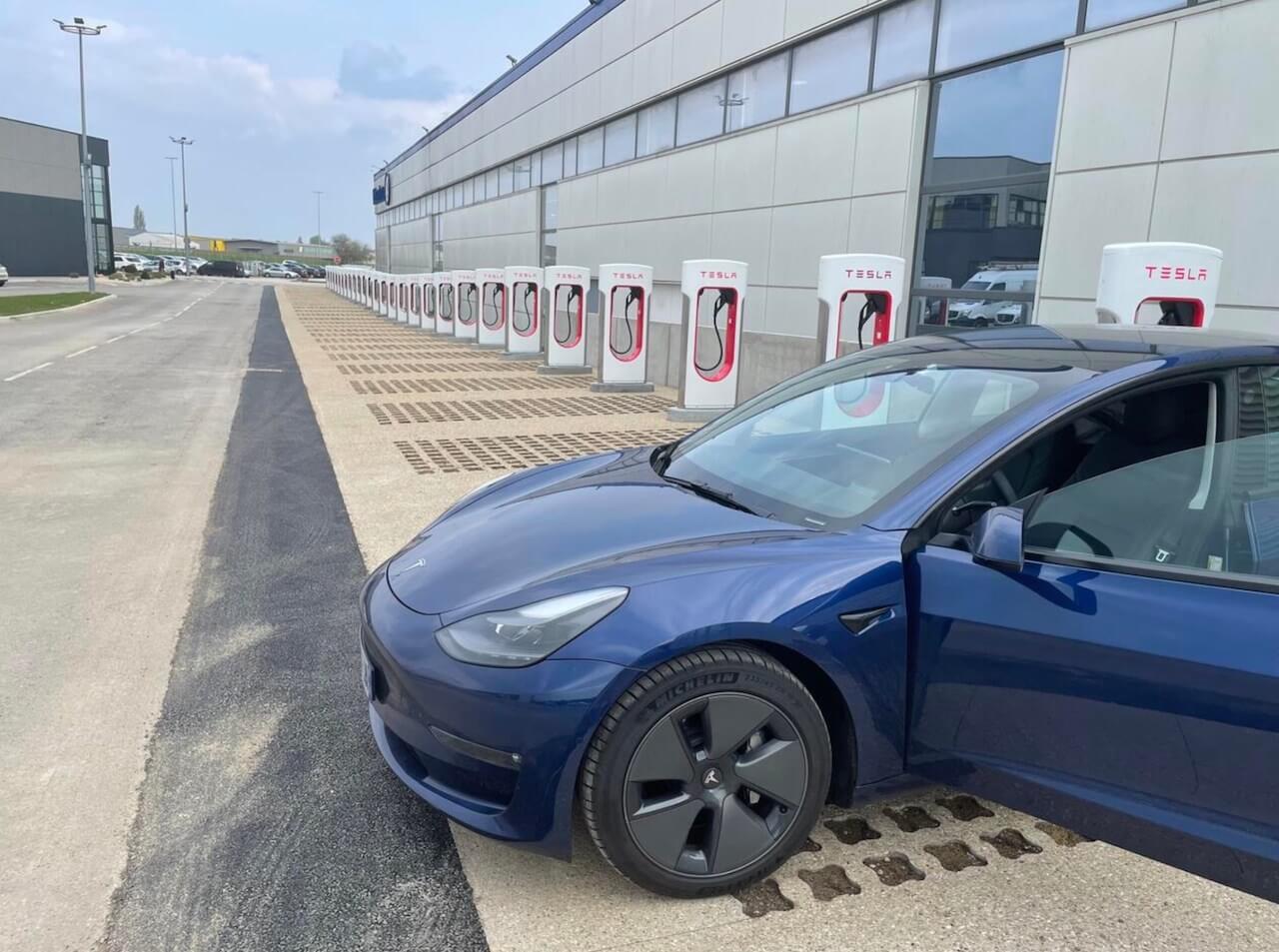 supercharger-in-france00